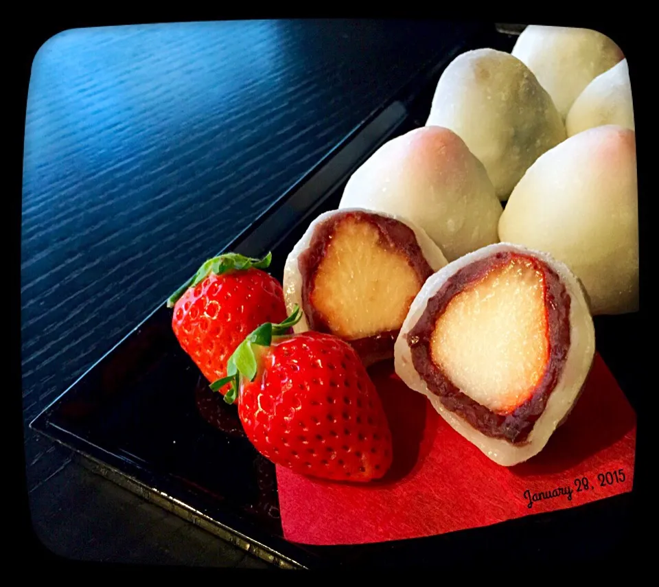 Snapdishの料理写真:りるのんさんの白玉粉でもちもち🍓苺大福🍓|さわこさん