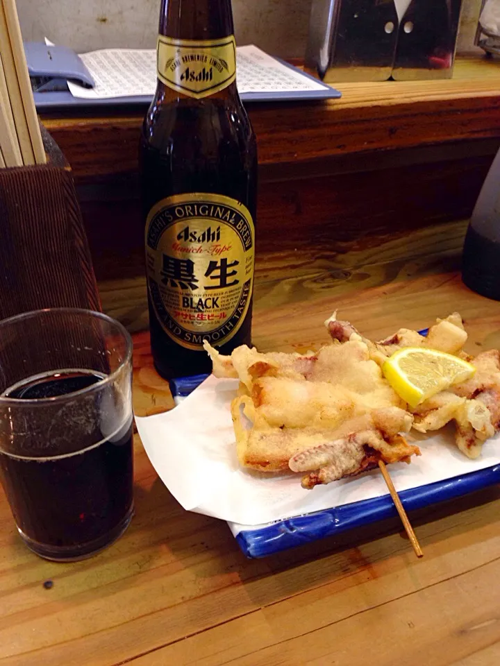 Snapdishの料理写真:寒いけど…。またまた、黒ビールと下足天。|Shonen  Kobayashiさん