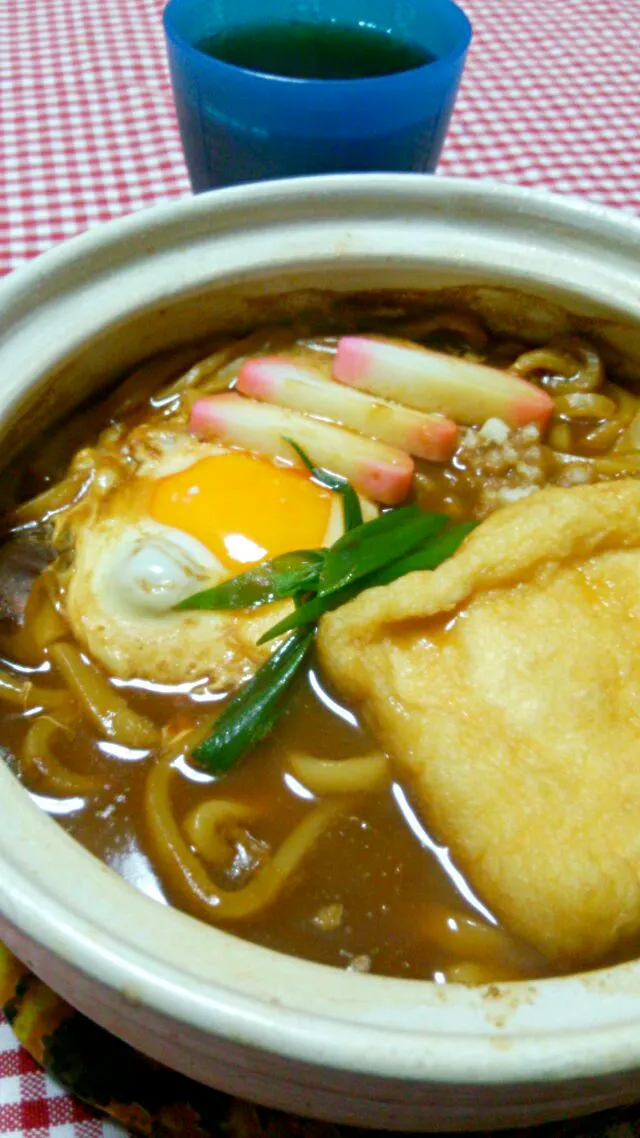 味噌煮込みうどん(油揚げ･蒲鉾･椎茸･天かす･卵･青ねぎ)|まあるさん