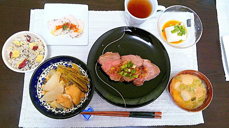 塊肩ロースの蜂蜜オーブン焼き＆さつま芋ご飯🍠♪|pikyuさん