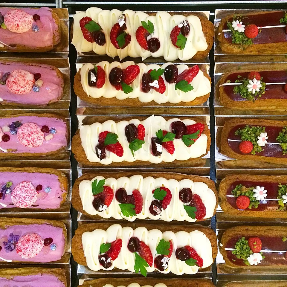 Snapdishの料理写真:Fruit flavoured eclairs|12Dragonさん