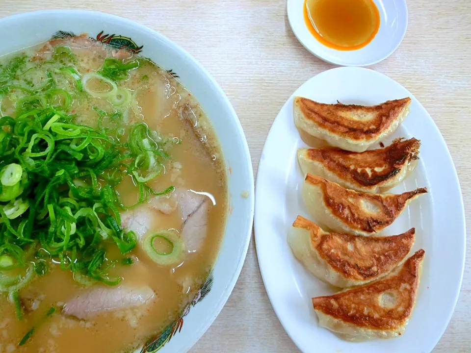 来来亭  餃子定食  ラーメンこってりに|Hiroshi  Kimuraさん