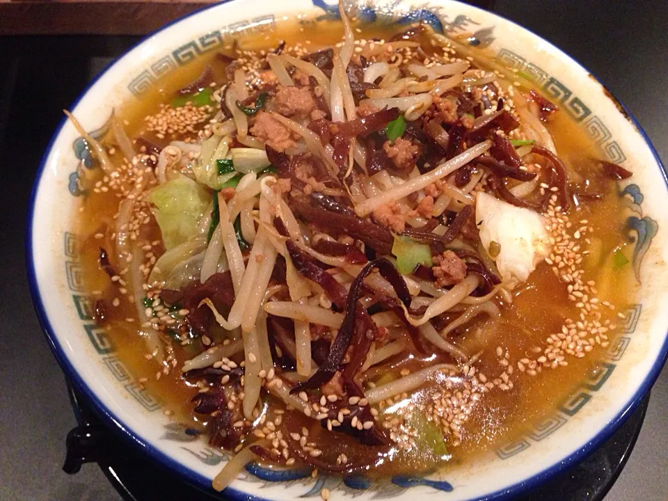 Snapdishの料理写真:14 味噌ラーメン @麺屋 しょうみん|タカパパさん