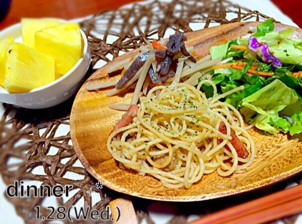 和風ツナパスタ＊サラダ|ななさん