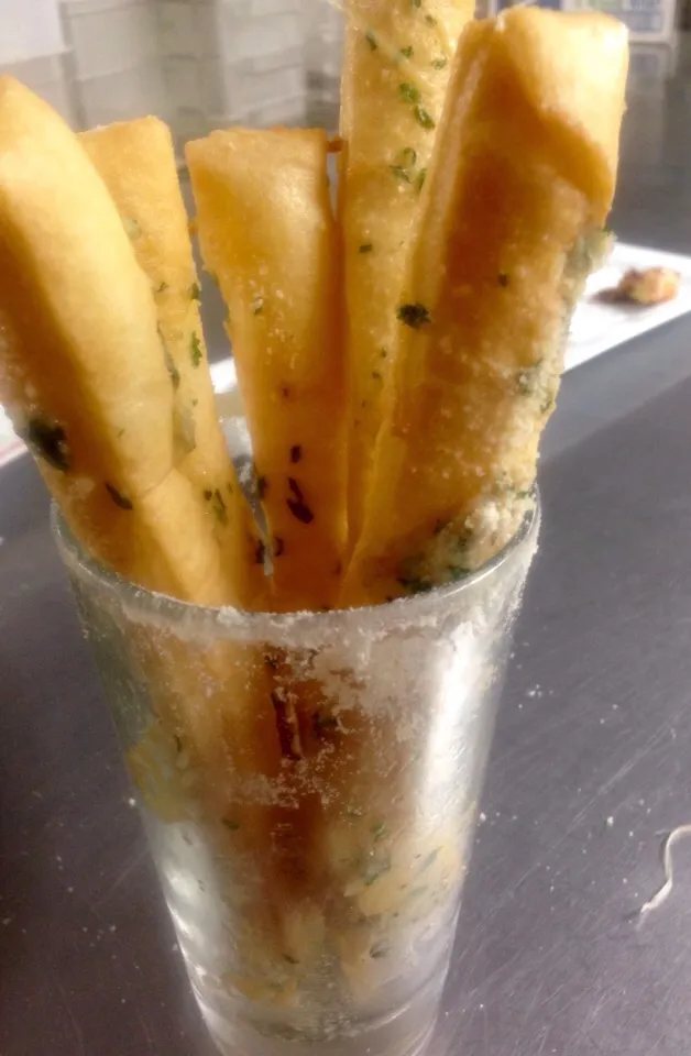 Home Made Herb Parmesan bread sticks|peggy waldonさん