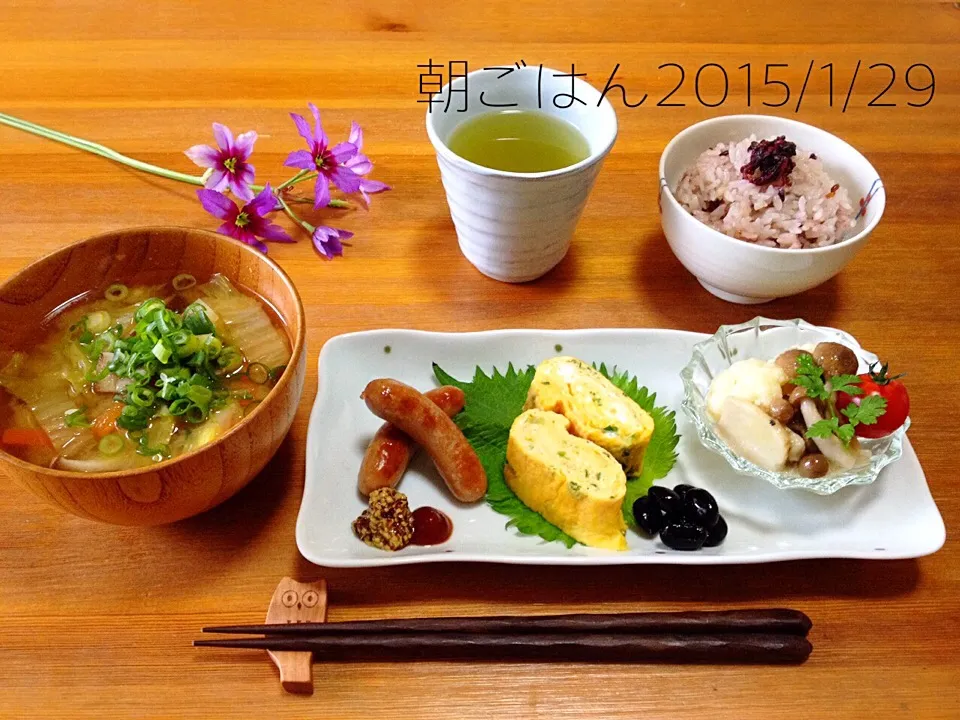 五穀米ごはん🍀とお野菜たっぷりお味噌汁de朝ごはん😊|nono_miさん