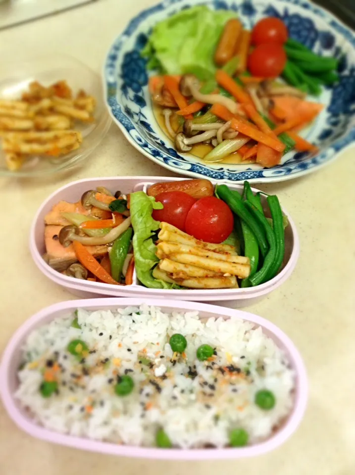 Today's lunch box & JK lunch plate. グリーンピースごはん♪|hoppycowさん