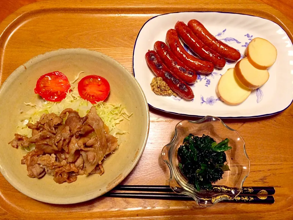 豚肉ココナッツオイルソテー、ほうれん草胡麻和え、チョリソ＆スモークチーズ|yuyusuzuさん