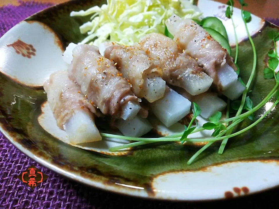 さわこさんの息子大絶賛♫お料理嫌いなママ友のレシピ‥豚肉の大根巻♫|真希さん