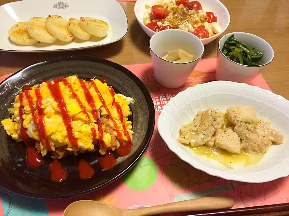 Snapdishの料理写真:オムライス⁂白菜のオリーブ煮⁂長芋ステーキ⁂豆腐とトマトのオニオンドレッシング和え|Megumi Makiyamaさん