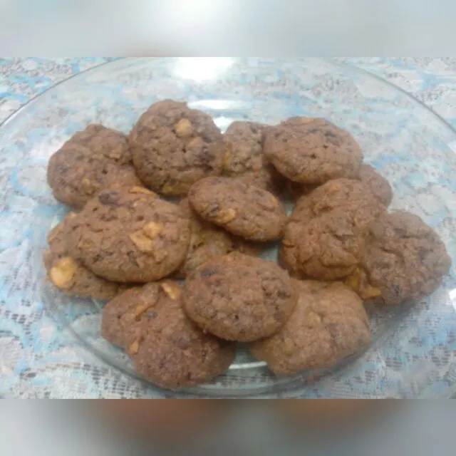 CRUNCHY CHOC COOKIES|winnyさん