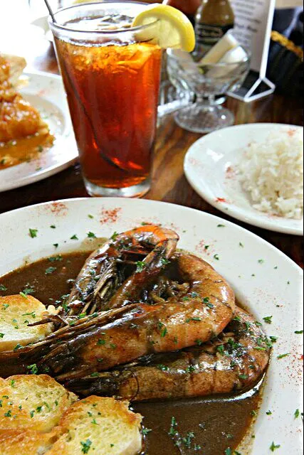 Cafe Des Amis Breaux Bridge Louisiana 😀 #BBQ #Shrimp #Dinner #Seafood French #Bread 😆 #Main dish 😊|Alisha GodsglamGirl Matthewsさん