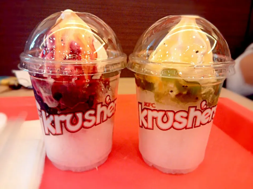 Snapdishの料理写真:Krusher at KFC
#blueberries #kiwi|Đỗ Ngọc Bảo Trangさん