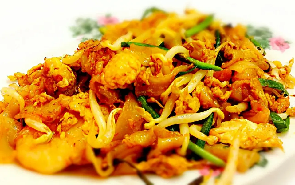 Snapdishの料理写真:char kway teow...|princessjoさん