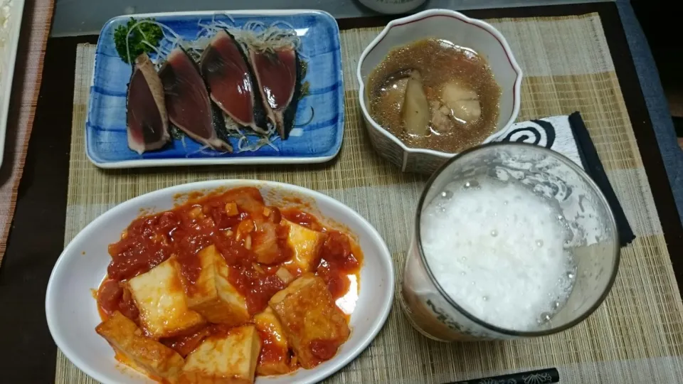 Snapdishの料理写真:カツオのたたき＆厚揚げのラタトゥイユ風＆がめ煮|まぐろさん