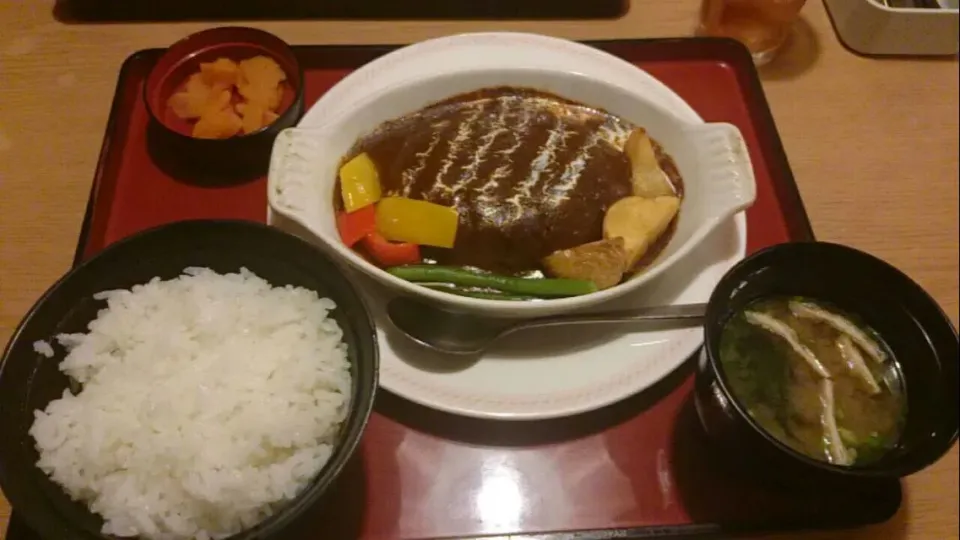 ジョイフルのオーブン焼きチーズインハンバーグ(*^^*)|凛々蝶さん