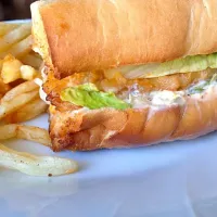 Lovin this grouper sandwich from De Novo in North Augusta, SC.|Amanda Pair Kingさん