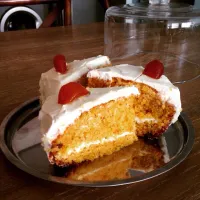 Snapdishの料理写真:Carrot and orange cake with cheesecake filling and frosting|sepidehさん