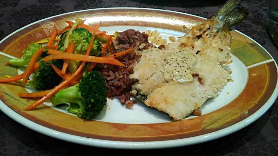 Local Peacan Crusted Trout @ The Heartline Cafe, Sedona,AZ
虹鱒の料理(^_^)/~~|quitaさん