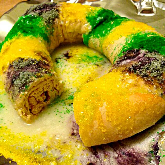 King Cake #Cake/Pie #Dessert ❤🎭 ❤|Alisha GodsglamGirl Matthewsさん