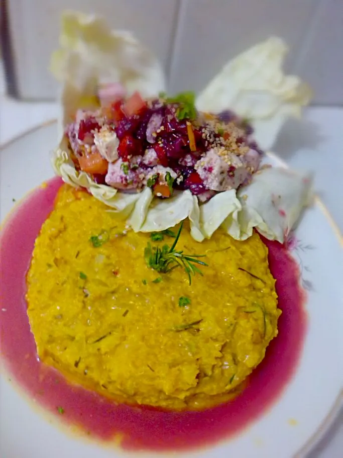 Causa de tres papas al romero. Seviche de quesos con salsa de mosto de uva negra y pimientos.|Sergio Sanchezさん