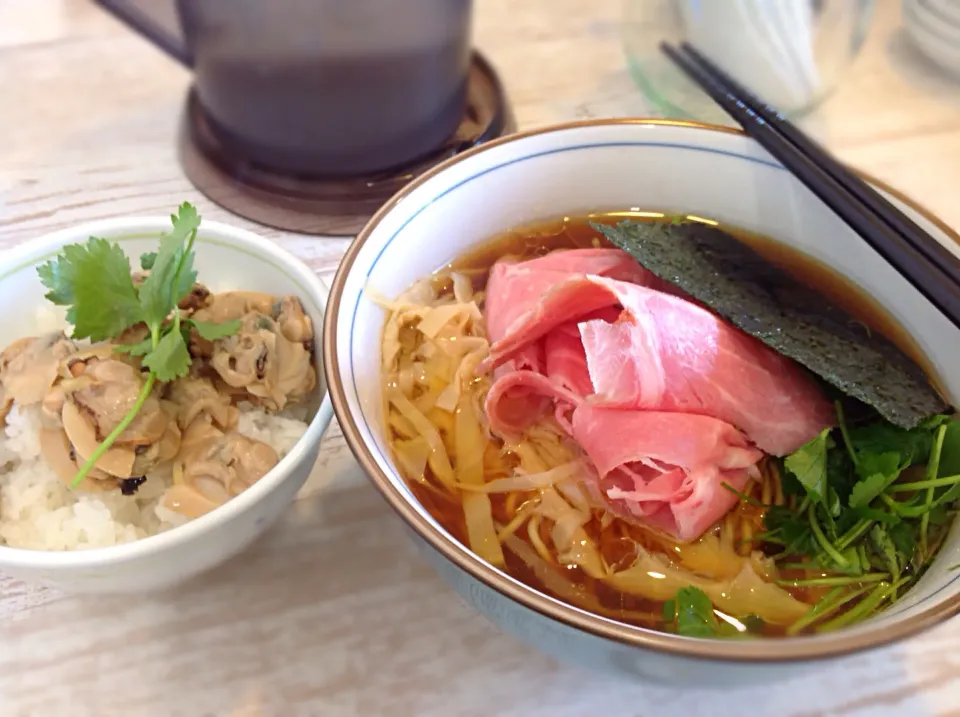 四つ葉ラーメン🍜＆サイドメニューより蛤丼😋|アライさんさん