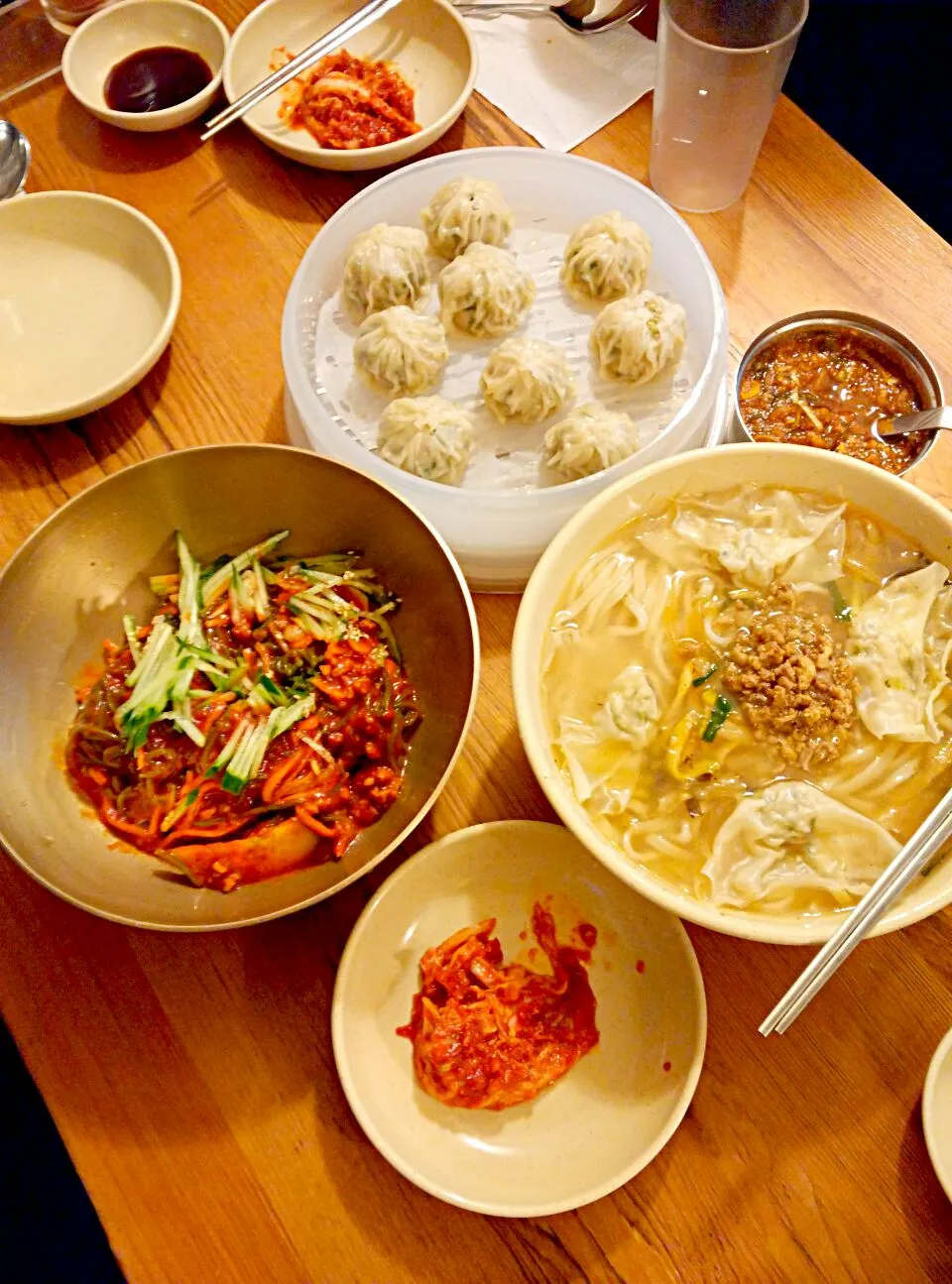 The famous myengdong mandu and gugsu..|MsBitseeさん