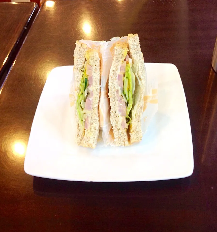 Farmer's Ham Sandwich|Mariano Ngさん