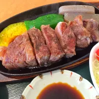 Snapdishの料理写真:リブ・ロースステーキ 200g|チカさん