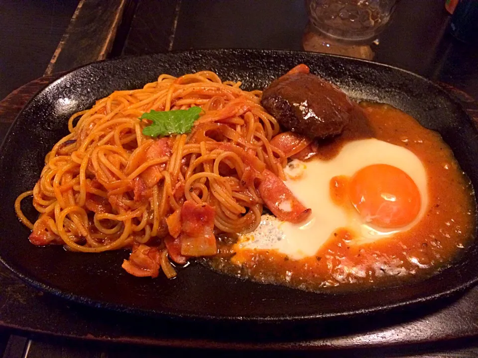 Snapdishの料理写真:タベッタの『イタリアンスパとハンバーグ』|コージ💫さん