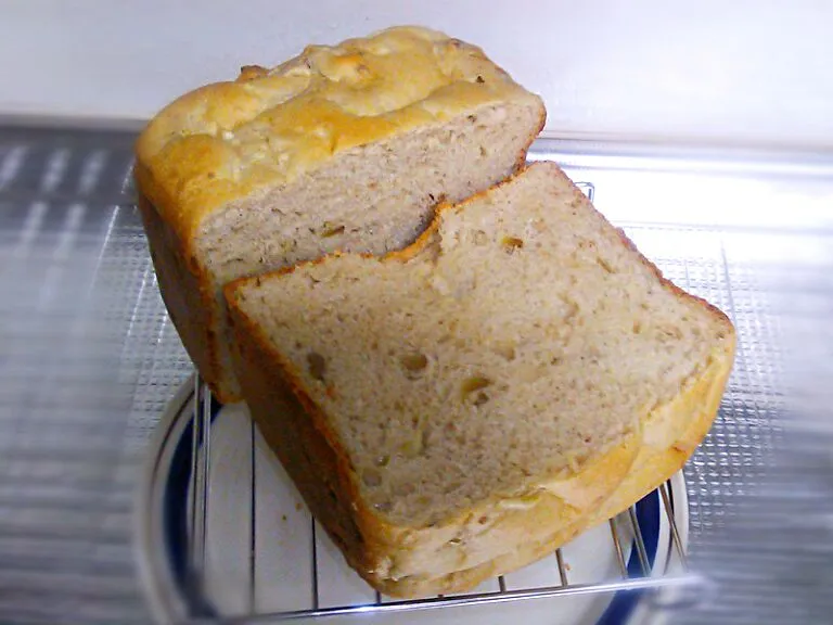 onion&tuna&cream cheese bread|Kenichi Chibaさん