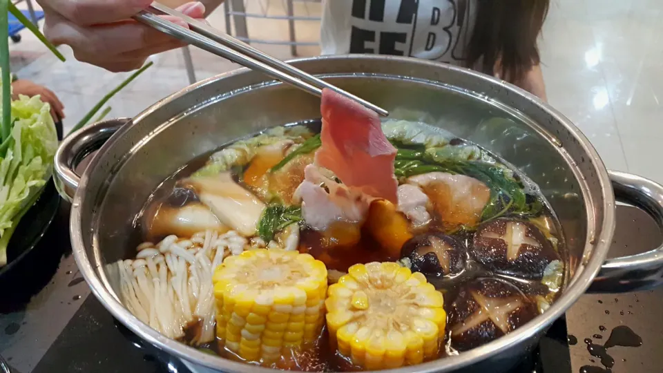 shabu shabu|Sureeporn Krutdangさん