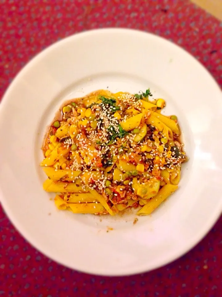 Tuna and veg, gluten free pasta  bake|jem lambertさん