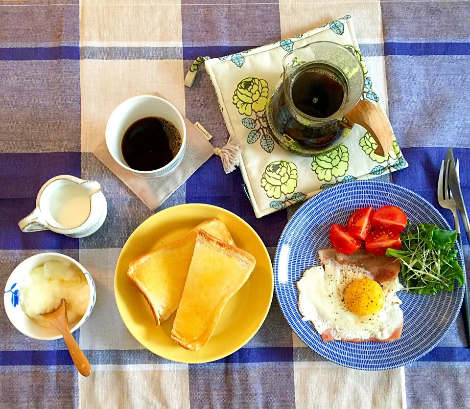 いたって普通の朝ごはん|mangomilkさん