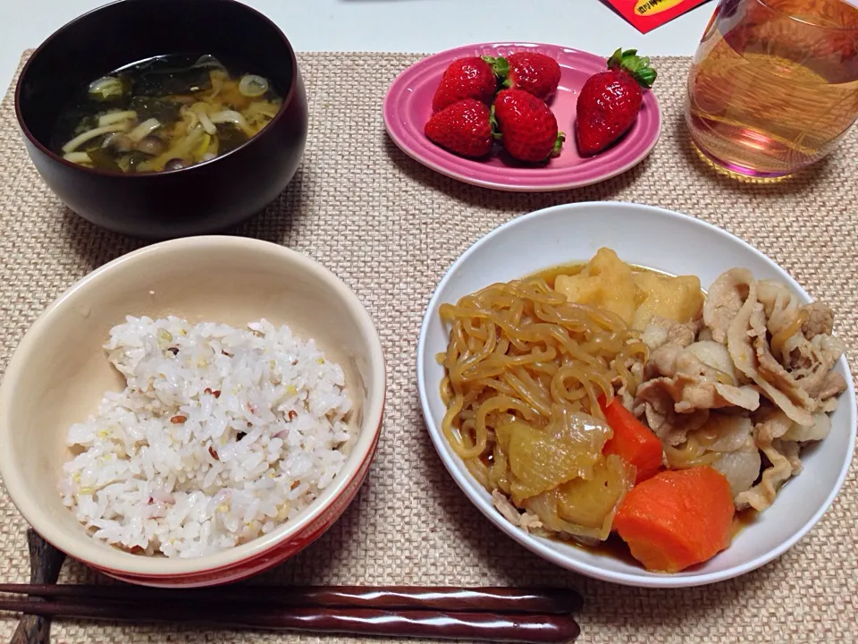 肉じゃが しめじ牛蒡わかめの味噌汁 さちのか|にゃろめさん