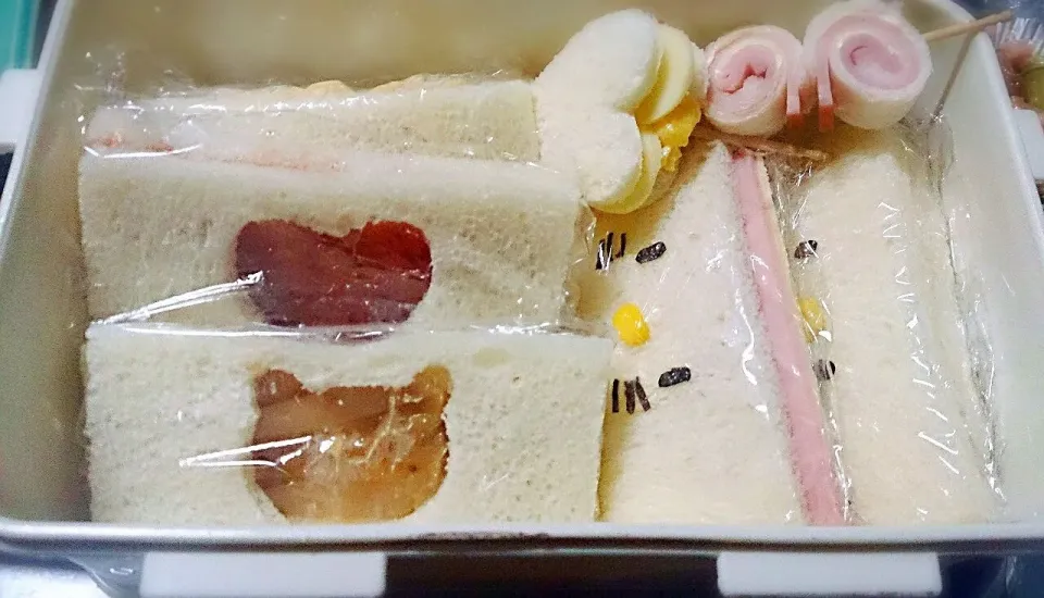 お弁当♪キャラサンドイッチ|あい(•ө•)♡さん