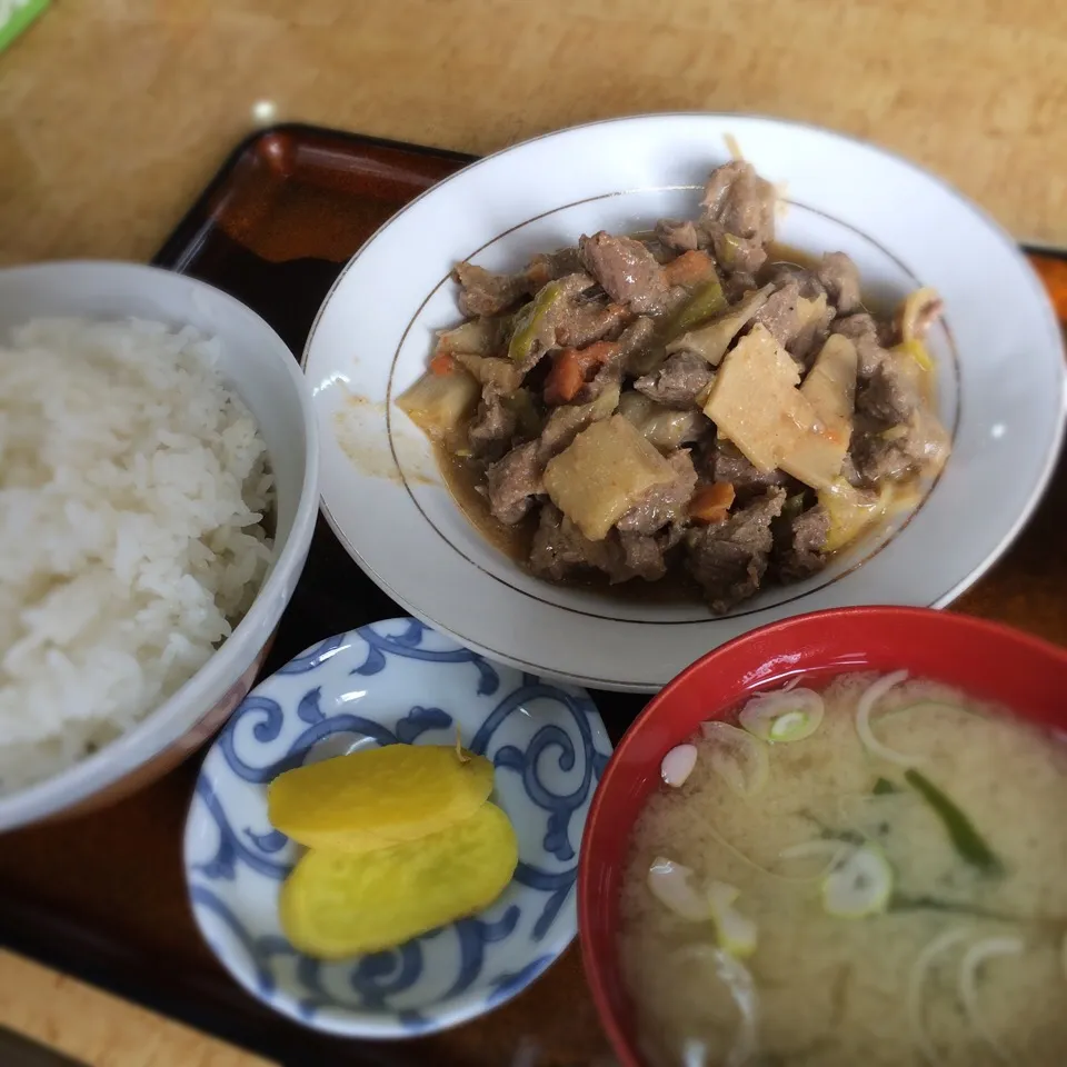 馬肉煮込定食|そらまめさん