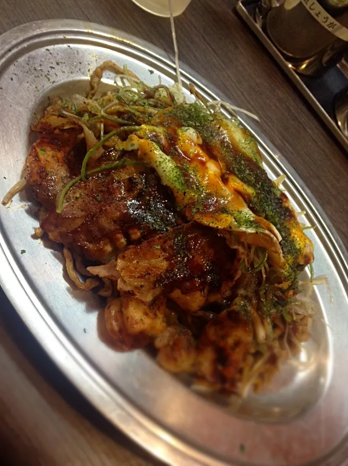 焼きそば専門店 みかさ@神保町でえびイカ入りソース焼きそば850円 北海道地粉100%使用の自家製麺ウマー^^|hoppycowさん