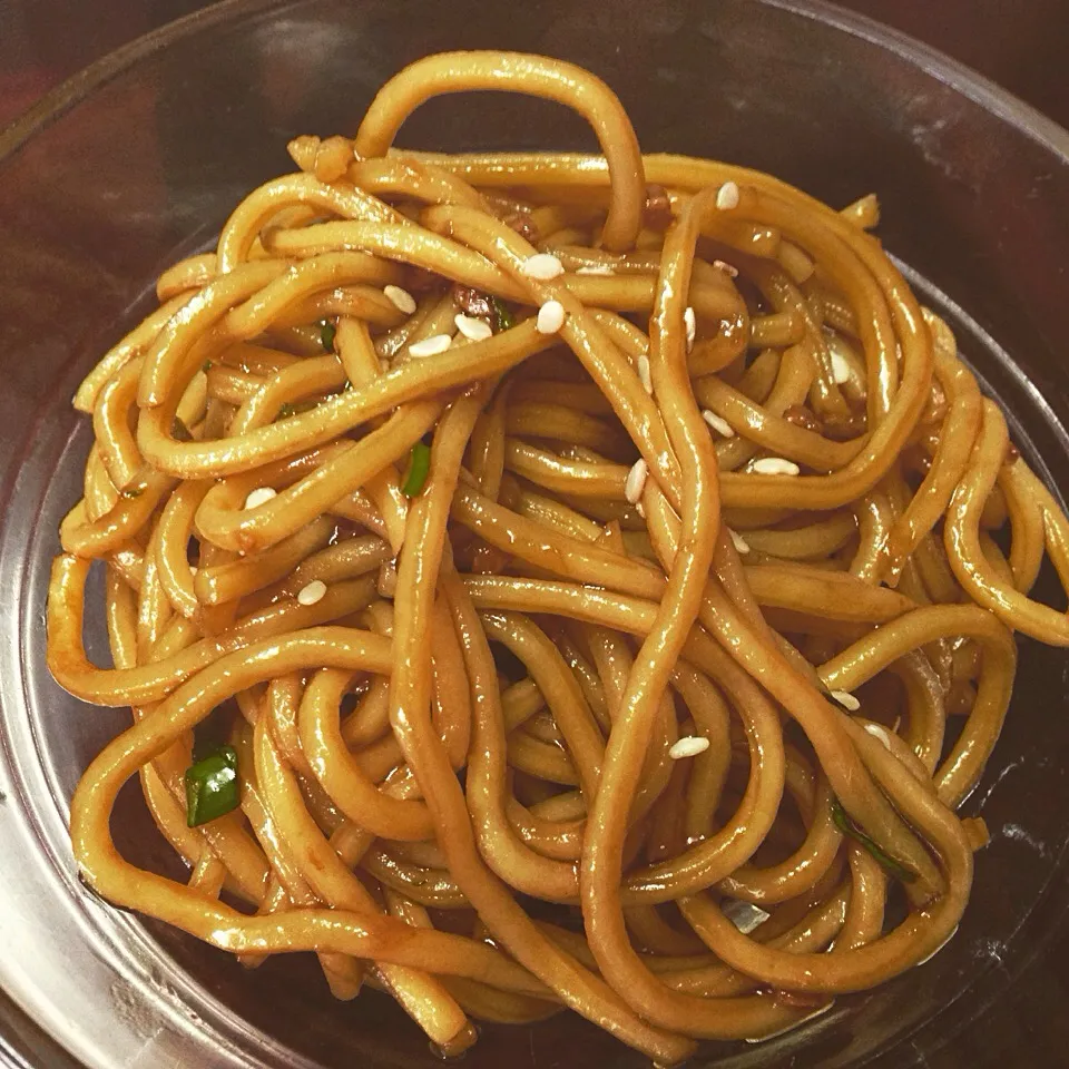 Garlic sesame noodles|Angelique Maelyn Goさん