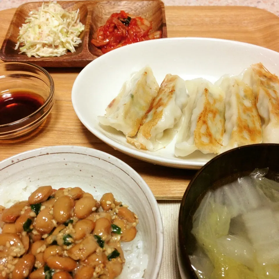 晩ごはん  納豆ご飯 焼き餃子|はやしさん