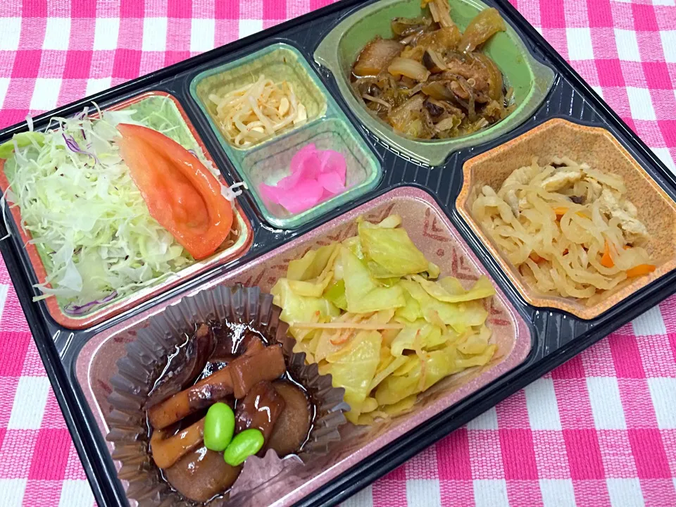 豚肉のすき焼き風煮 日替わり弁当 豊川市仕出し|Naokazu Kuritaさん