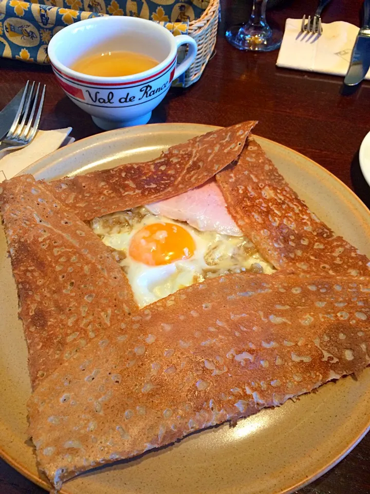 Crepe jambon oeuf oignons fromage !|wedecineさん