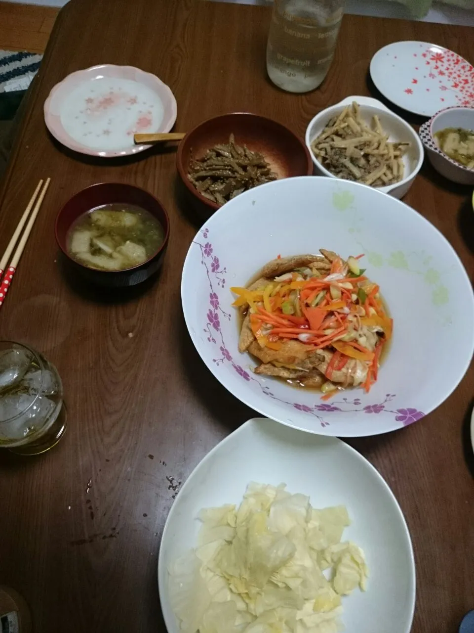 夕飯
手羽先の南蛮づけ
きんぴらごぼう
キャベツの蒸し焼き
山芋とあおさのみそしる
筍のぎゅうそぼろいため|わたなべちかさん