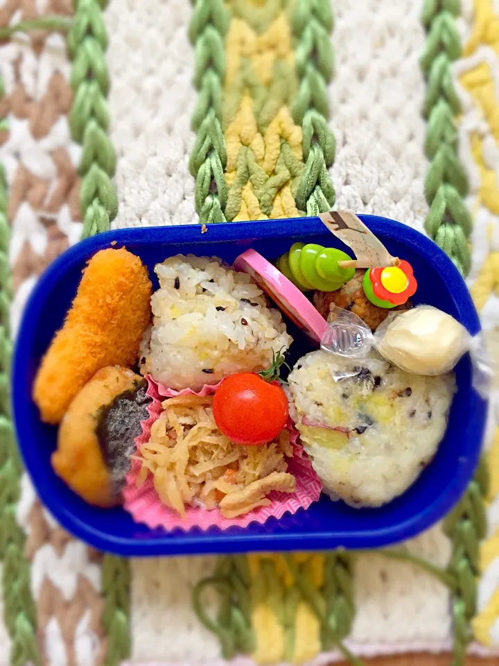 さつまいもご飯の幼稚園お弁当|2boy mamさん