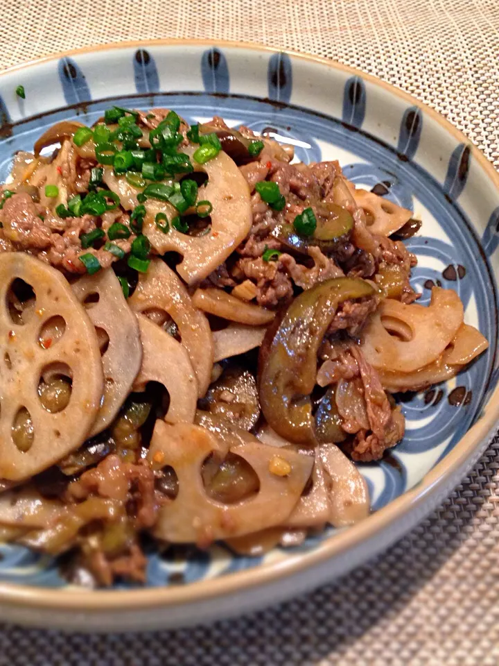 牛肉と茄子、蓮根のオイスターソース炒め|hannahさん