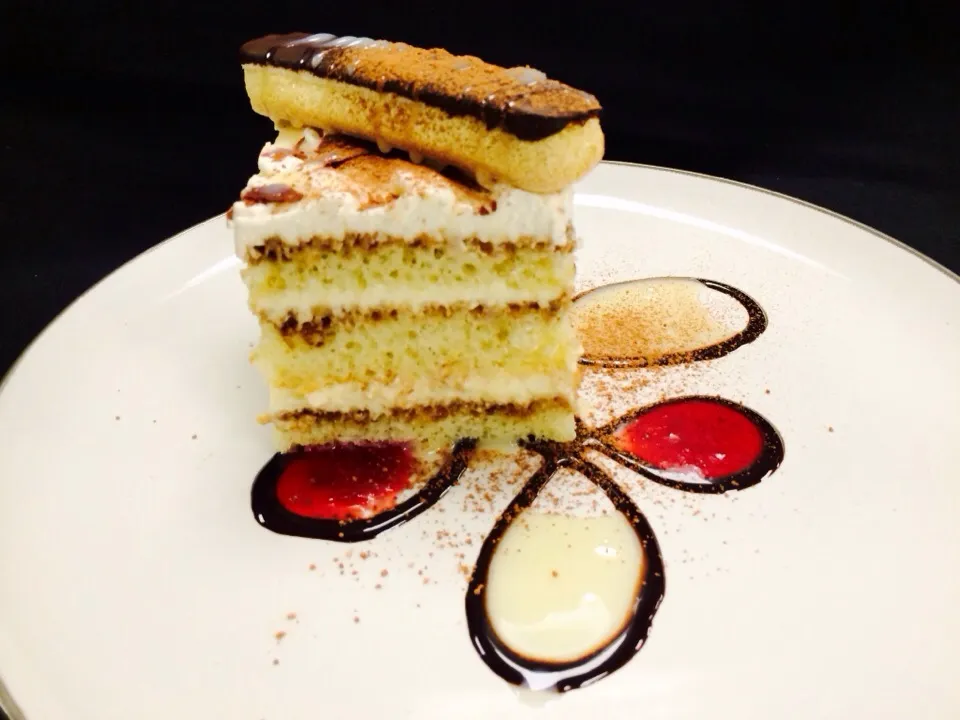 Tiramisu cake|shaun spoonerさん