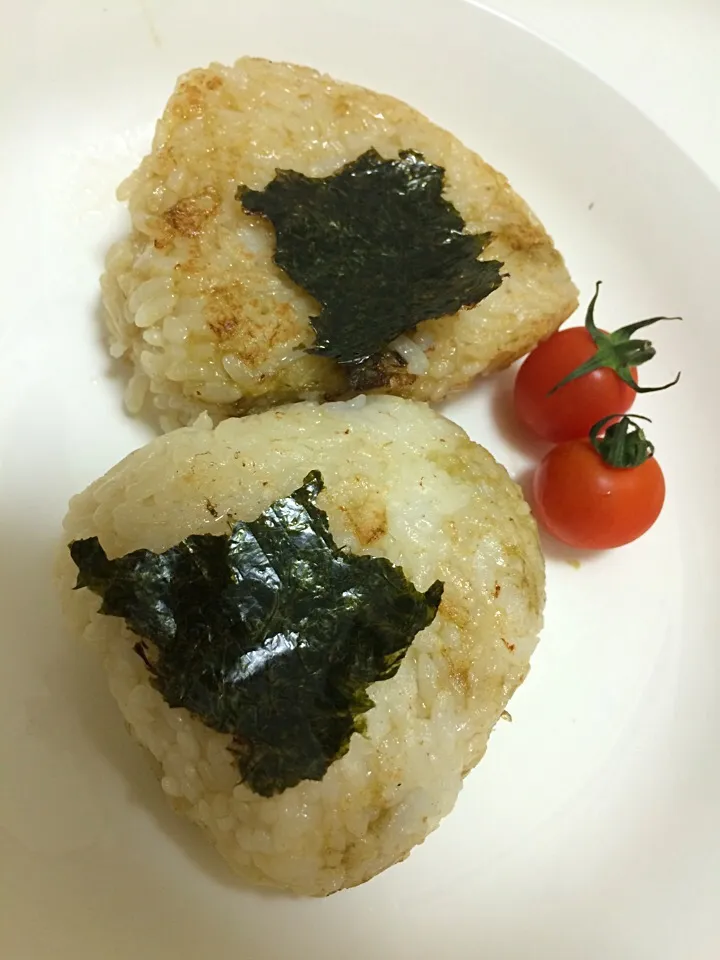 とろろこんぶの焼きおにぎり|yurikoさん