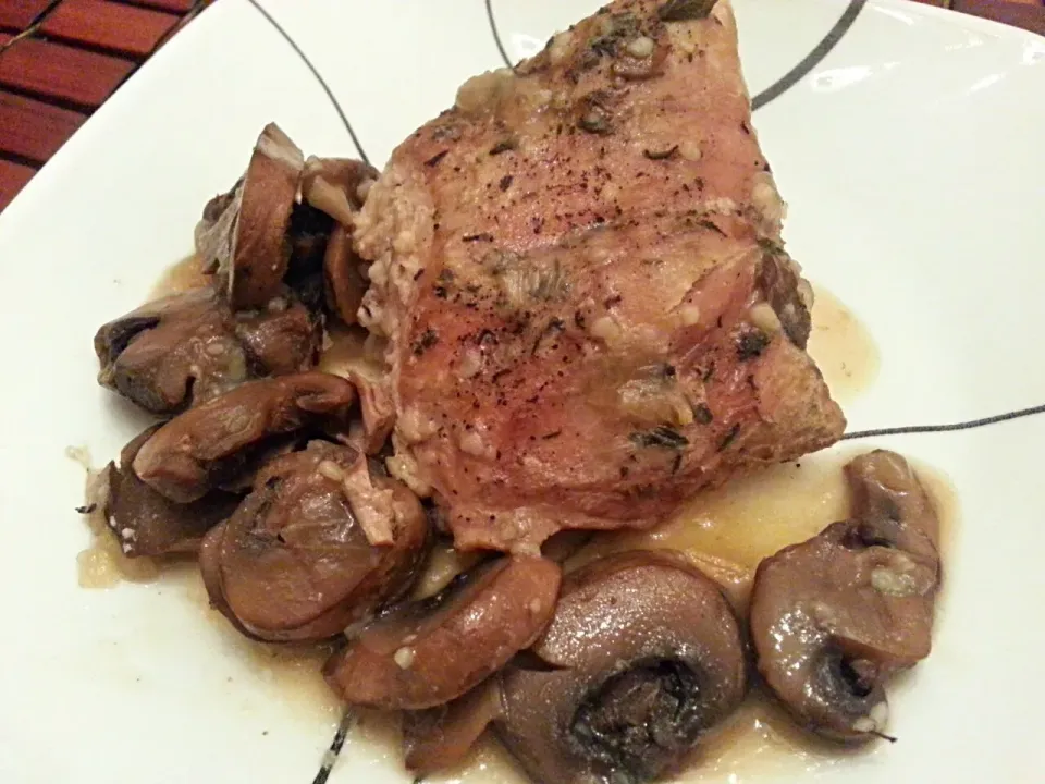 Pork Roast & Mushroom Gravy|Melissa Marie Hallさん