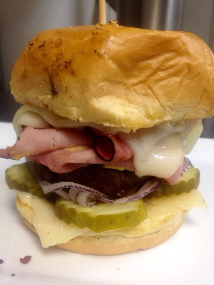 Snapdishの料理写真:Miami Burger -- ham, Swiss , Dijon, pickles|peggy waldonさん