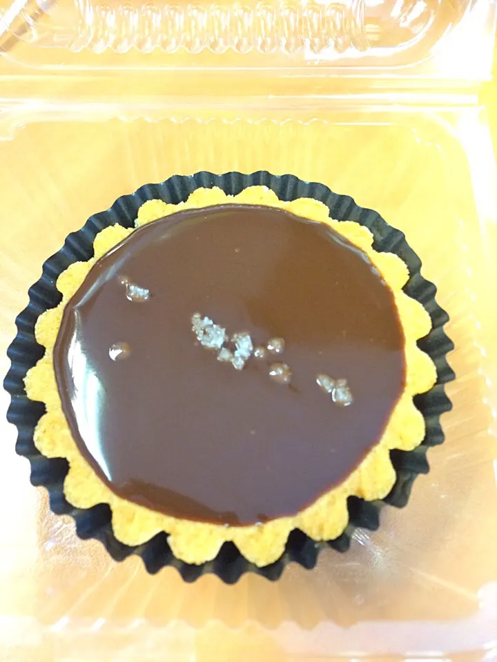 Chocolate caramel sea salt tart|Ong Sor Fernさん